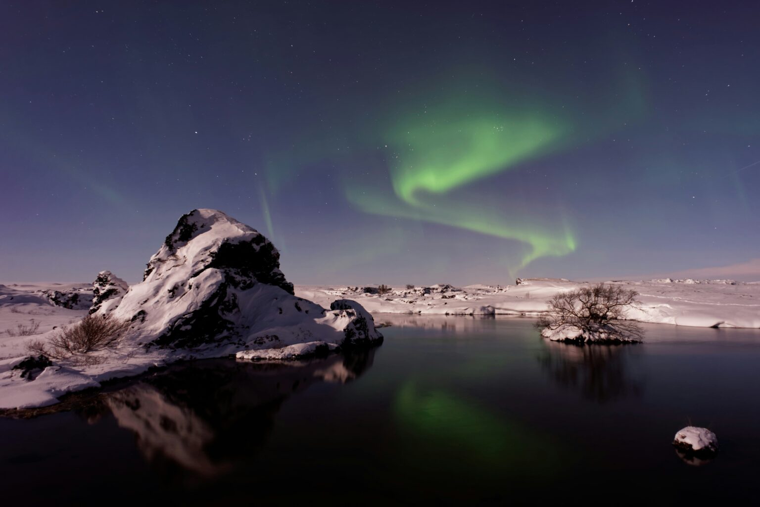 Guaranteed Northern Lights tour Iceland with 75% refund promise