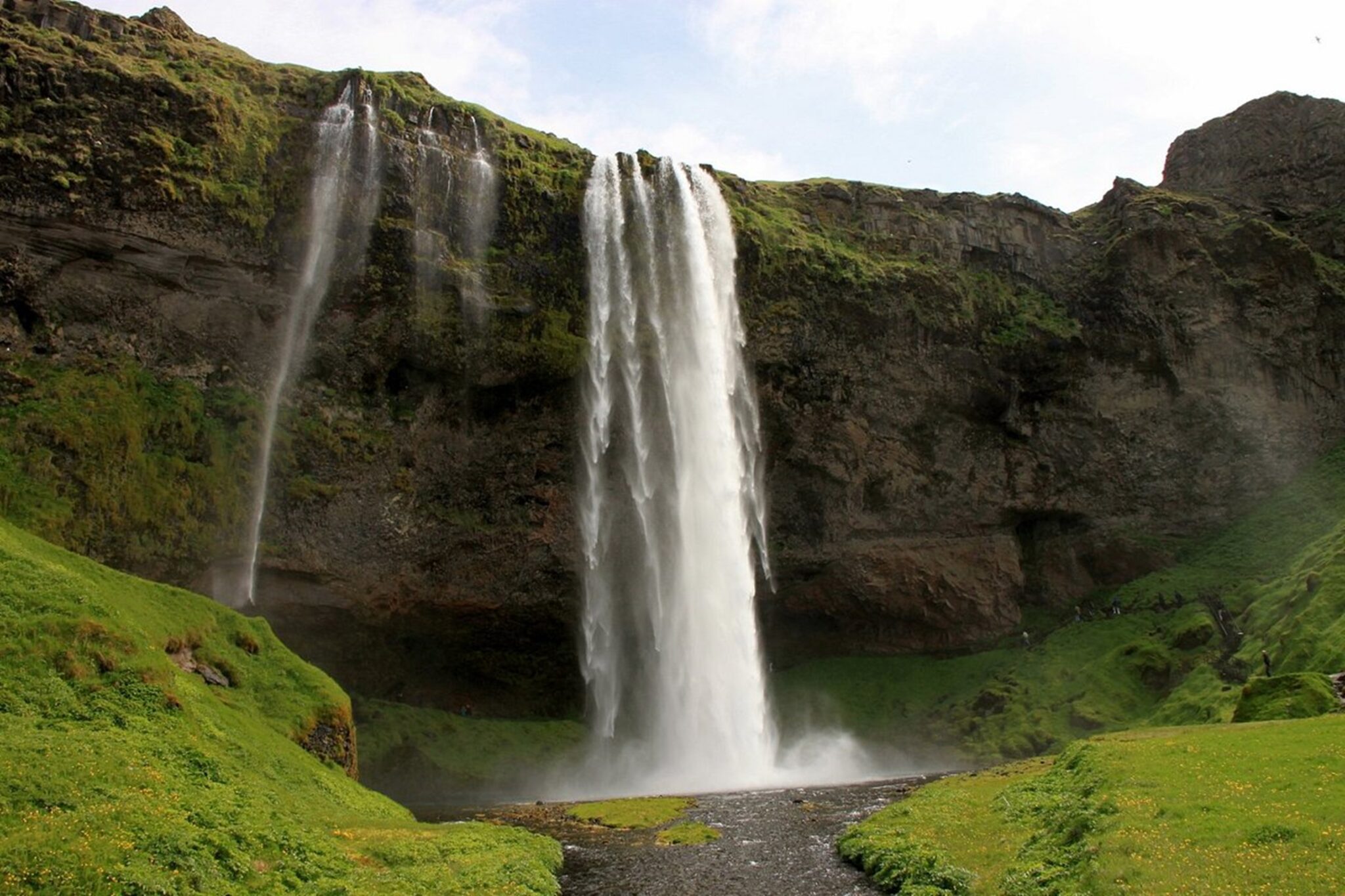 Private Golden Circle tour in Iceland with Whale’s Fjord Road views Product-1750316024-1.jpg