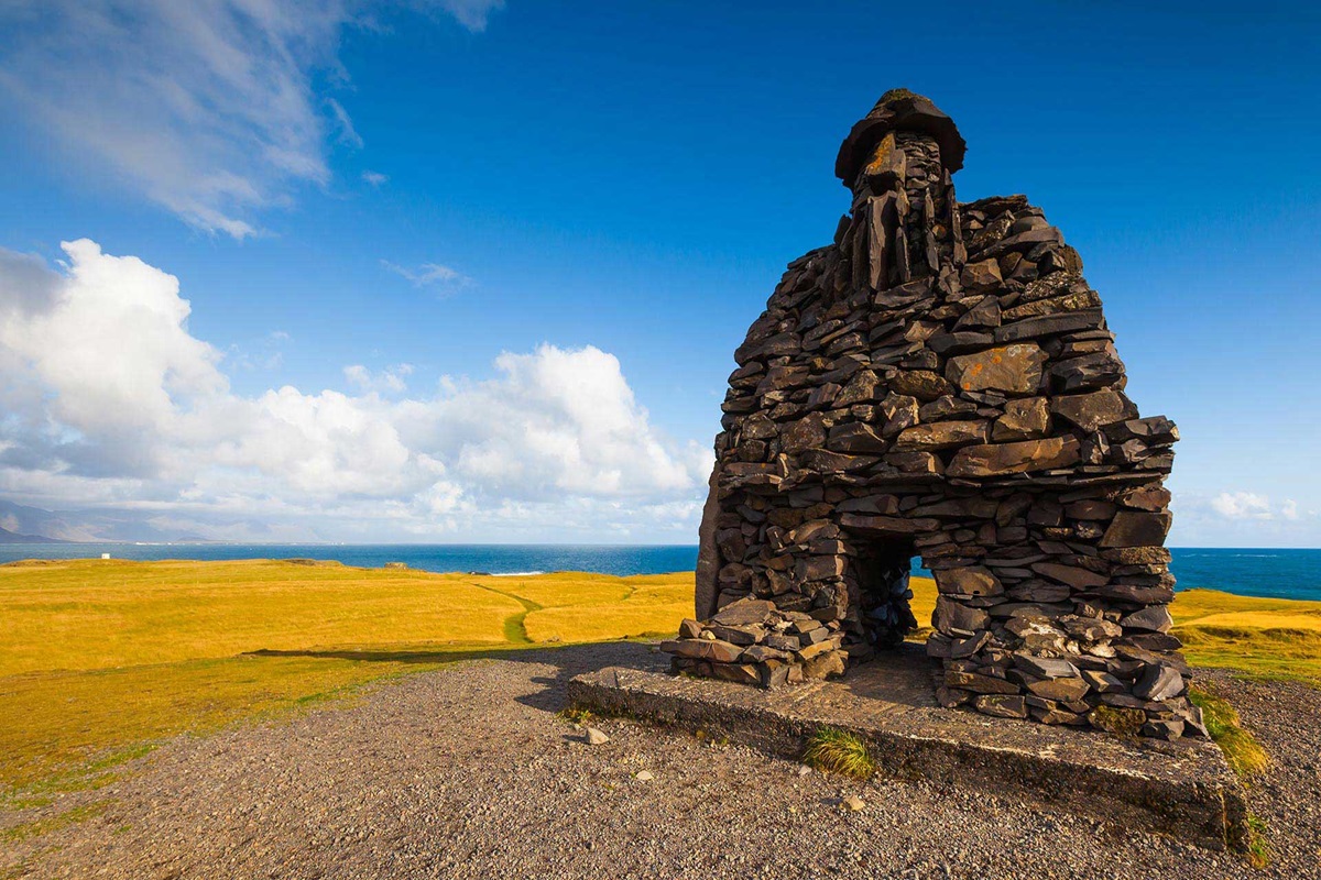 Private Golden Circle tour in Iceland with Whale’s Fjord Road views Product-1750316227-6.jpg