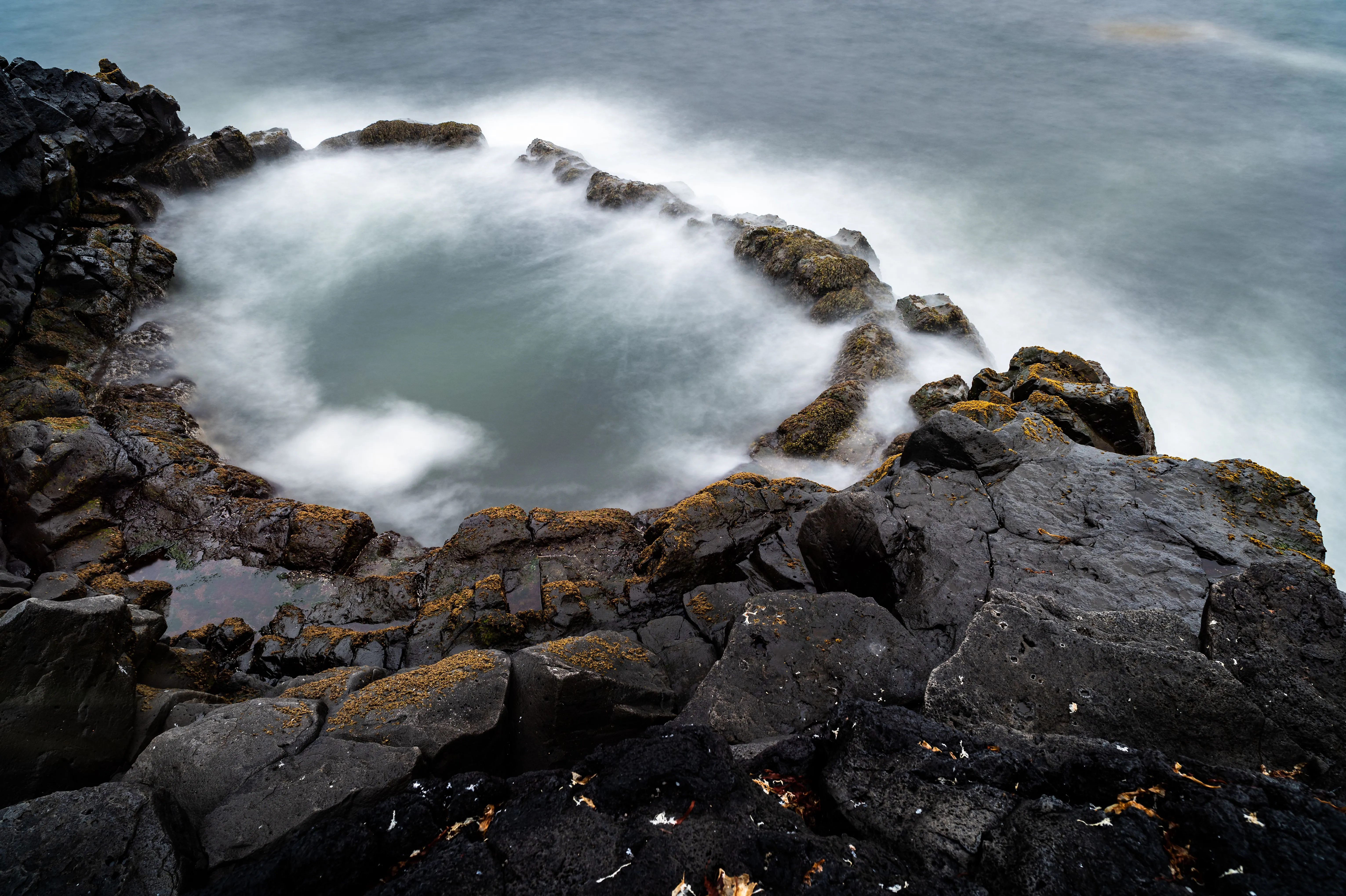 Brimketill lava rock pool iceland, Premium Bespoke Reykjanes Peninsula & Blue Lagoon Tour